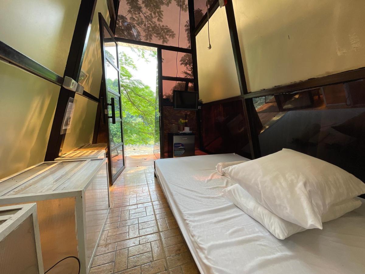 Floating Sanctuary Resort Powered By Cocotel Bulacan Екстер'єр фото